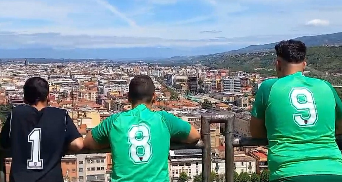 ” NOI SIAMO IL COSENZA E GIOCHIAMO PER QUESTA CITTA’ “